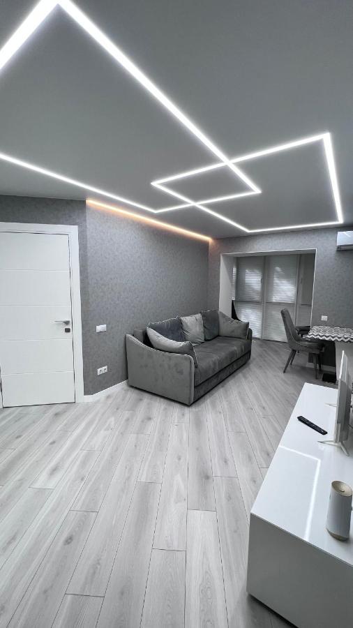شقة Modern Gagarina Avenue دنيبروبيتروفسك المظهر الخارجي الصورة
