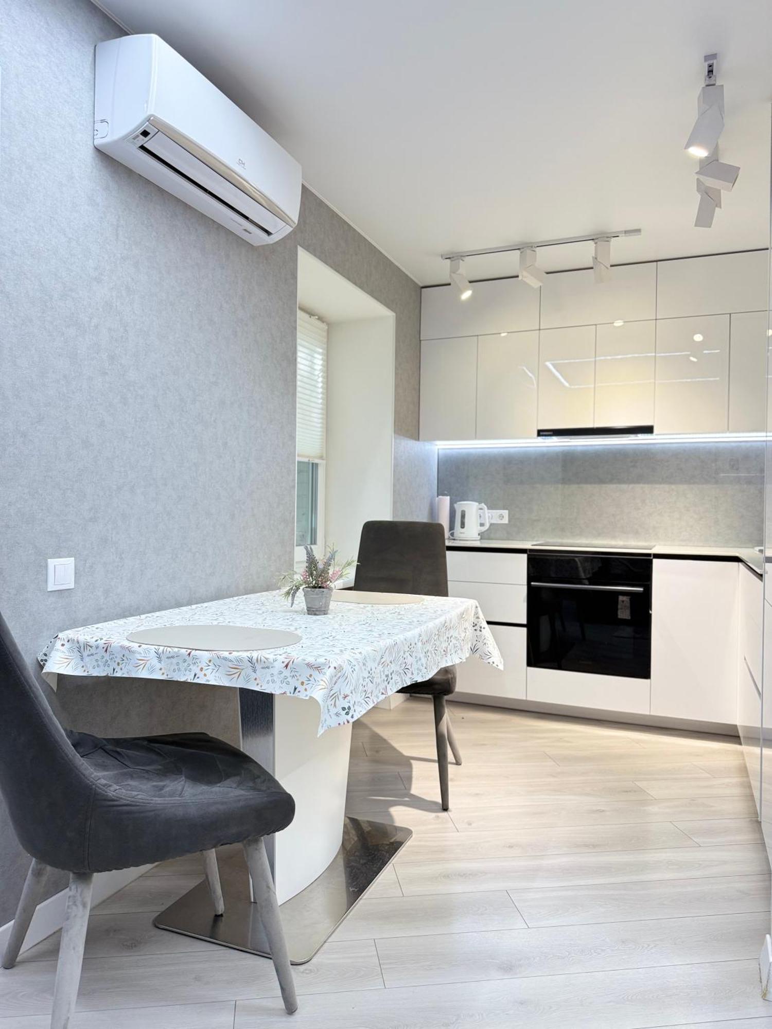 شقة Modern Gagarina Avenue دنيبروبيتروفسك المظهر الخارجي الصورة